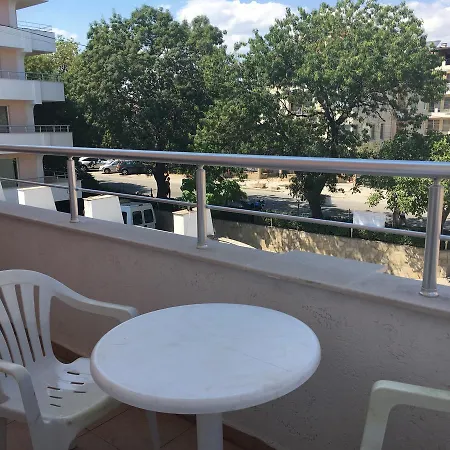 Apartment Sarafovo